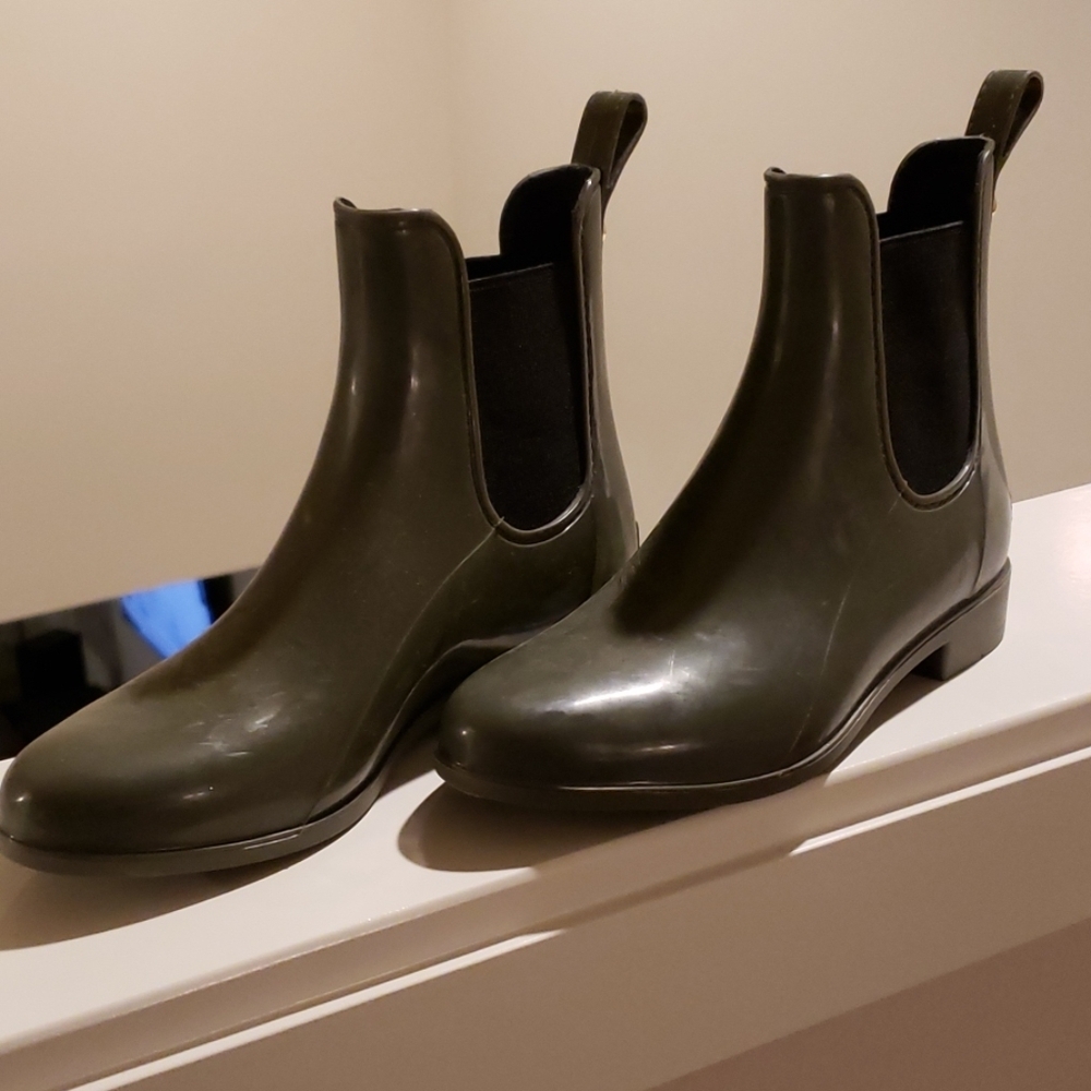 - Sam Edelman size 5 water proof rubber boots